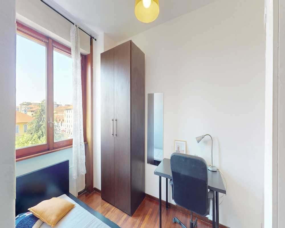 negozio in affitto a Milano in zona Maggiolina