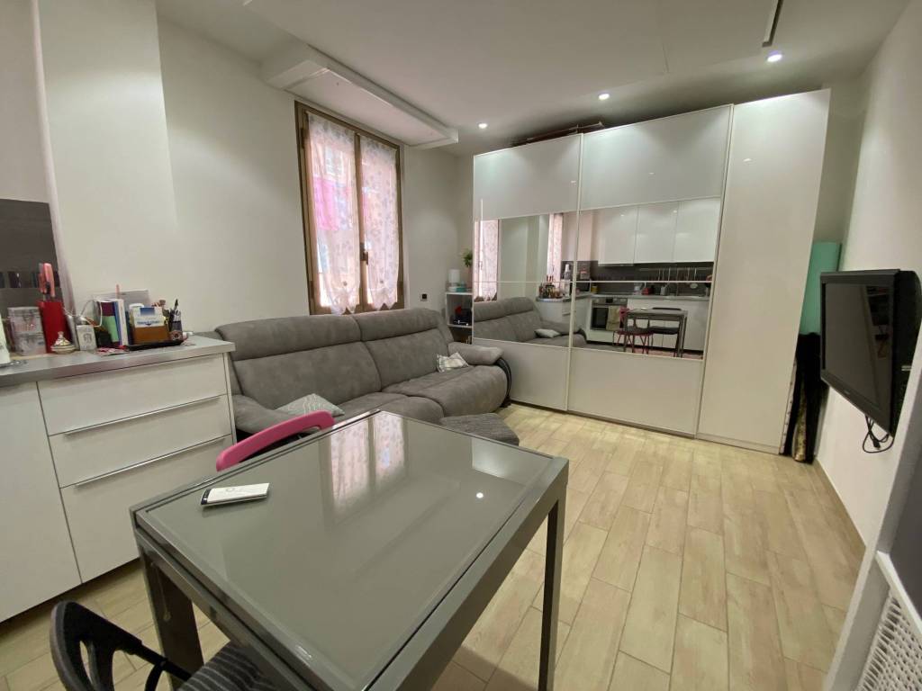 appartamento in affitto a Milano in zona Famagosta