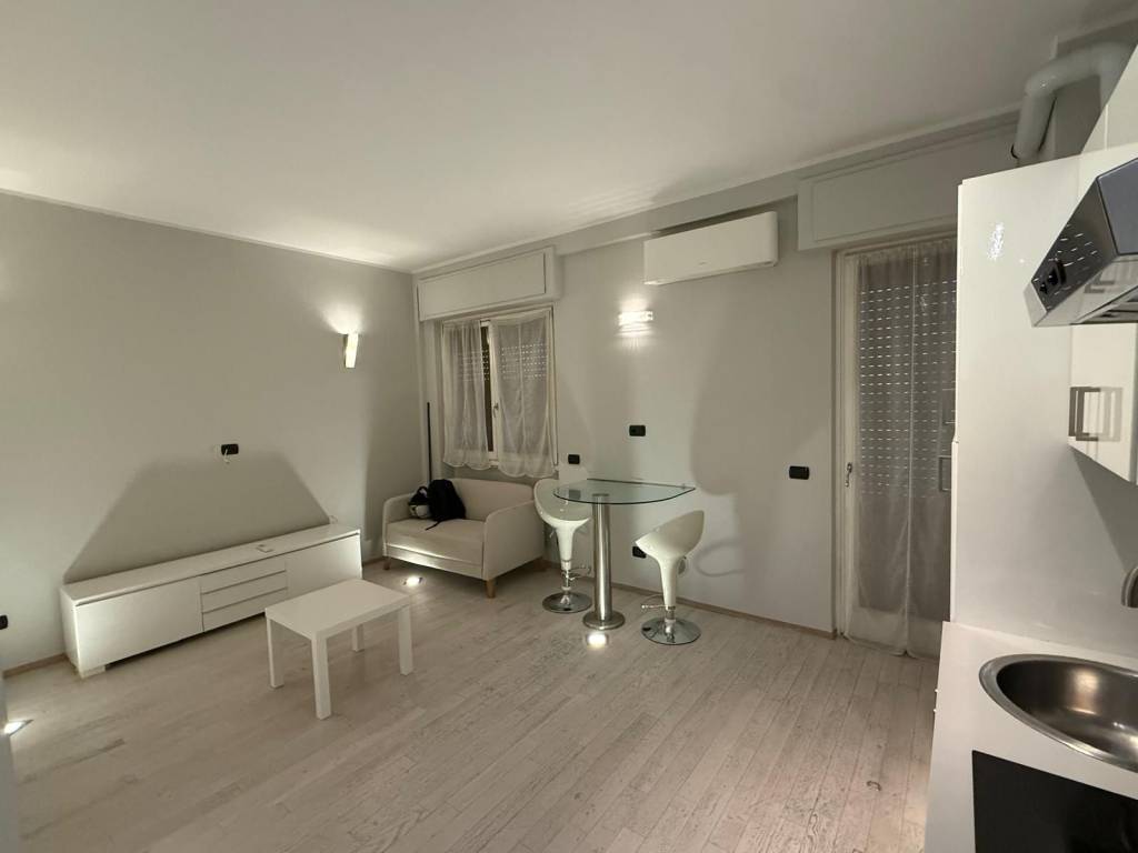 appartamento in affitto a Milano in zona Sempione