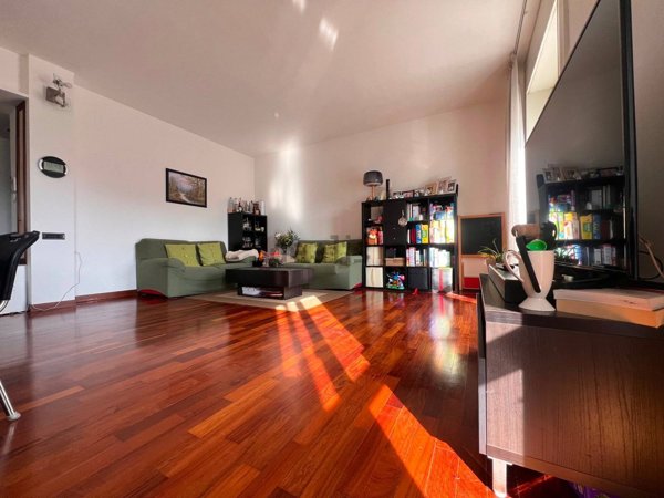 appartamento in affitto a Milano in zona Isola