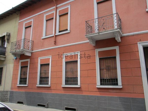 appartamento in affitto a Milano in zona Baggio
