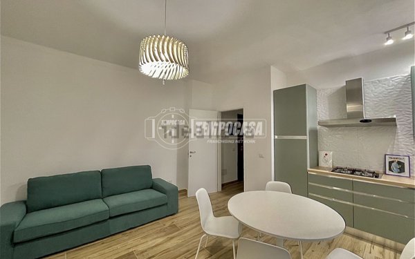 appartamento in affitto a Milano in zona Lorenteggio