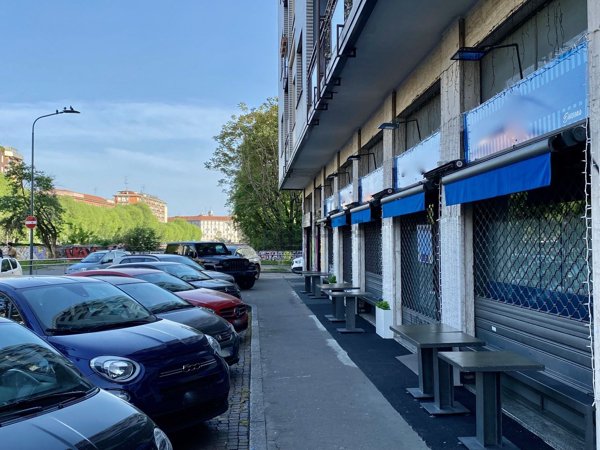 locale commerciale in affitto a Milano in zona Porta Genova