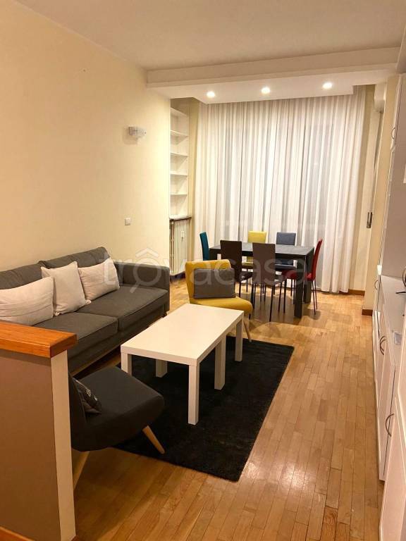 appartamento in affitto a Milano
