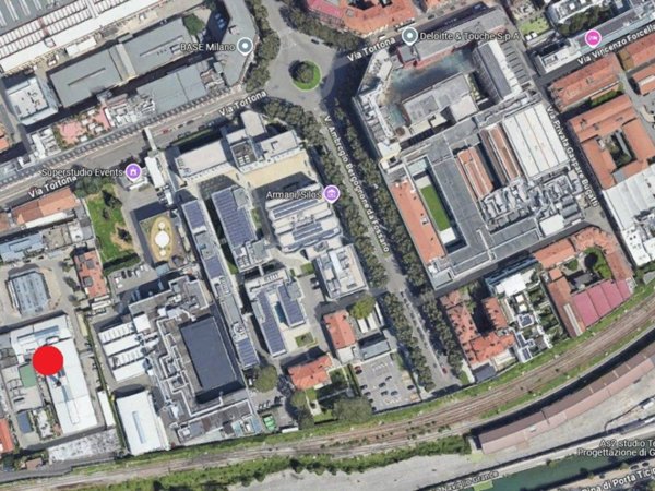 negozio in affitto a Milano in zona Porta Genova