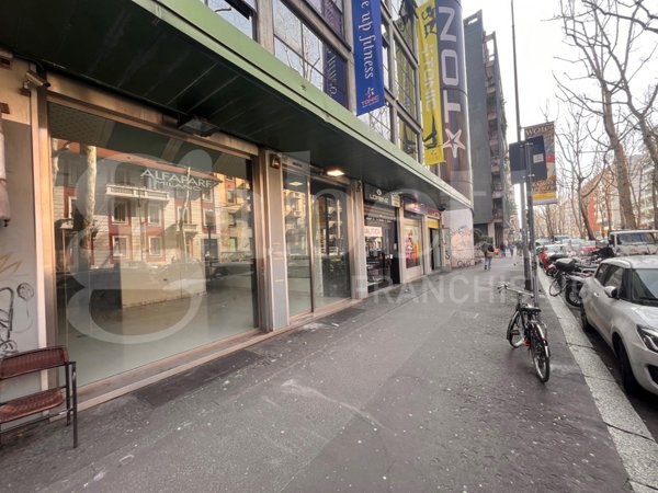 negozio in affitto a Milano