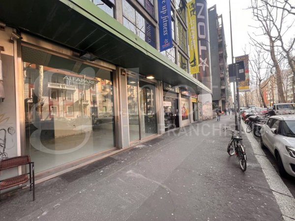 negozio in affitto a Milano