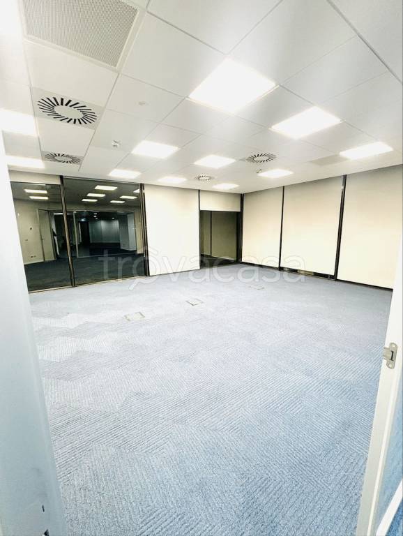 ufficio in affitto a Milano