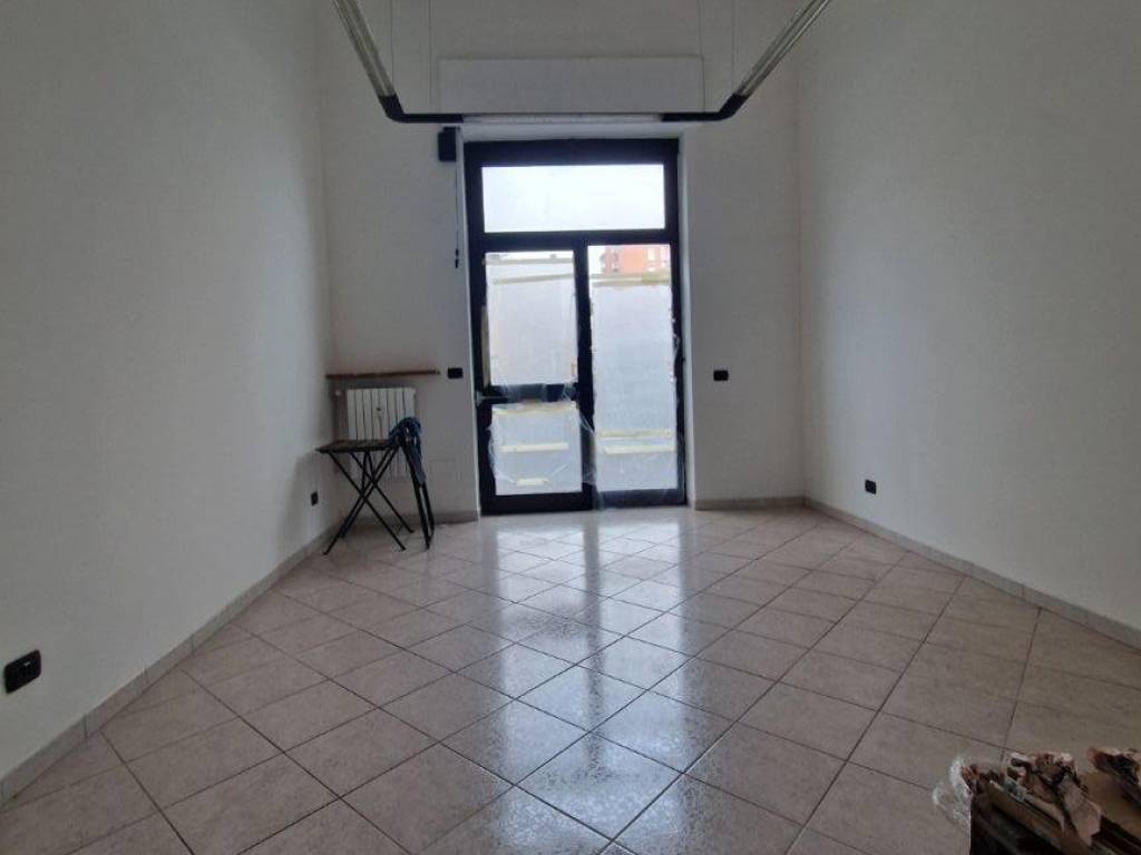 negozio in affitto a Milano in zona Città Studi