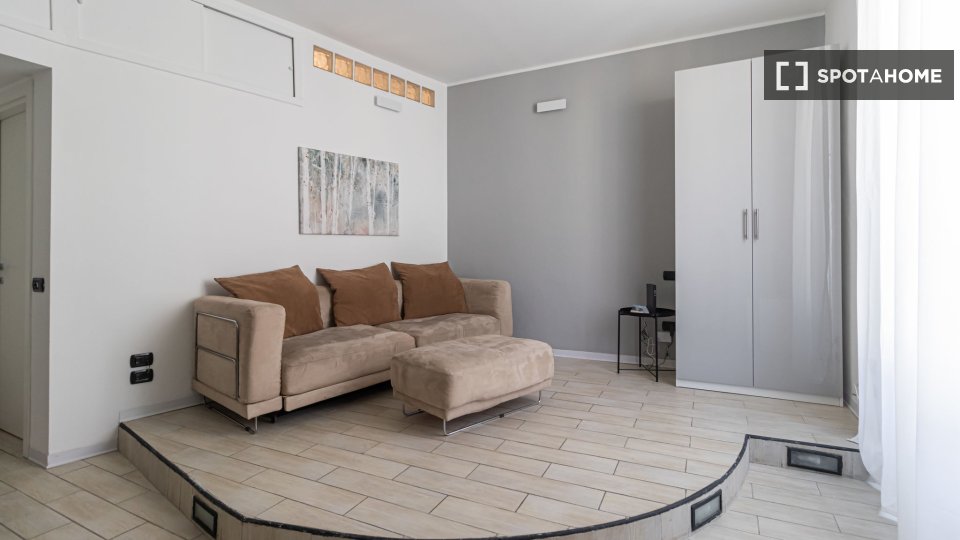 appartamento in affitto a Milano in zona Porta Ticinese