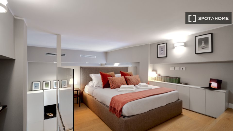 appartamento in affitto a Milano in zona Sant'Ambrogio