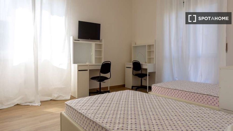 appartamento in affitto a Milano in zona Lorenteggio