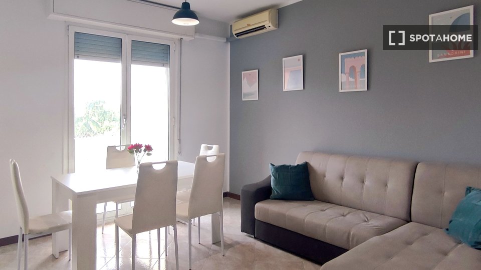 appartamento in affitto a Milano in zona Gallaratese