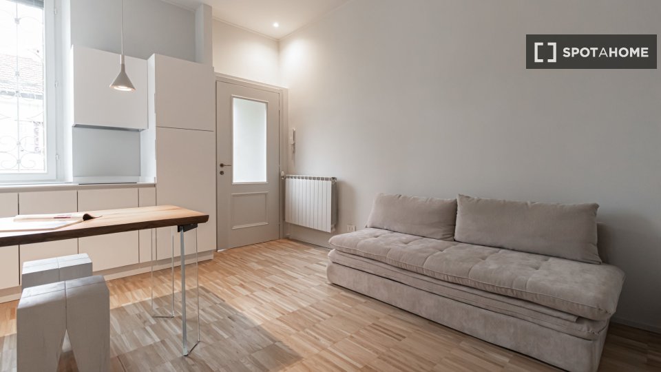 appartamento in affitto a Milano in zona Porta Ticinese