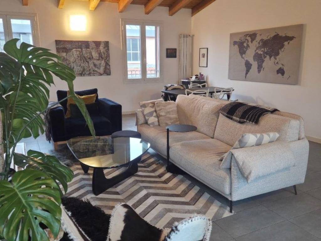 appartamento in affitto a Milano in zona Centro Direzionale