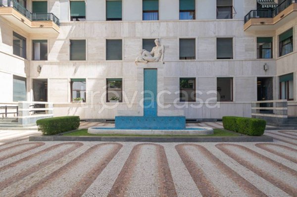 appartamento in affitto a Milano in zona Centro Direzionale