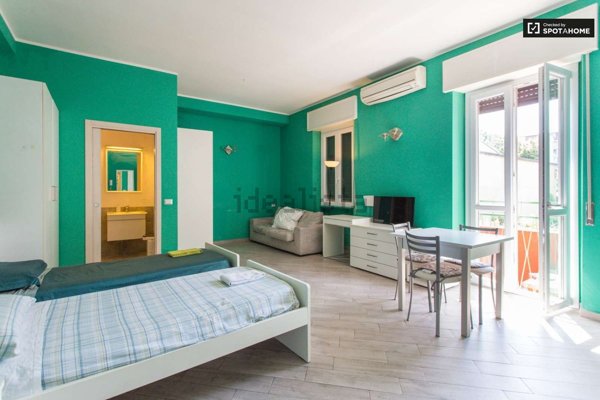 appartamento in affitto a Milano in zona Famagosta