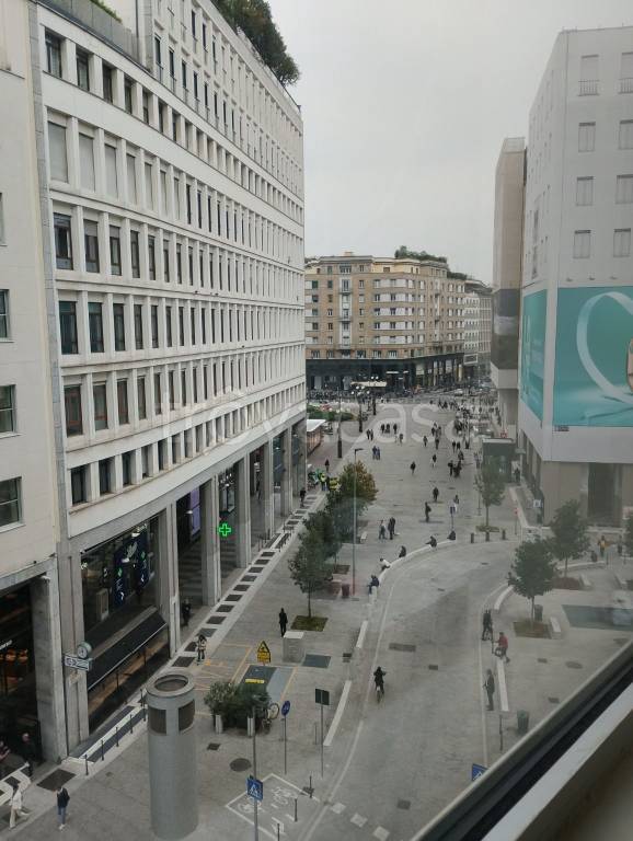ufficio in affitto a Milano in zona Isola