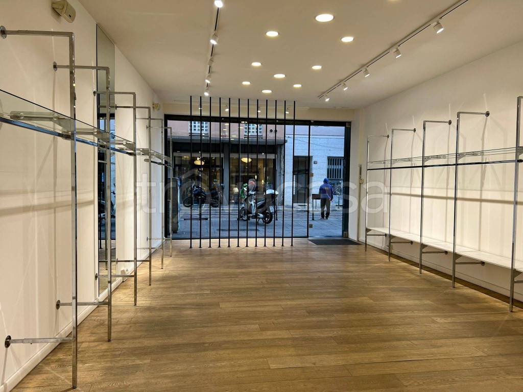 negozio in affitto a Milano