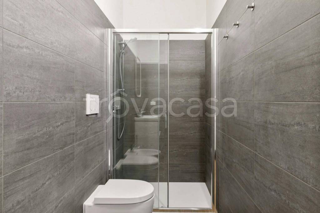 monolocale in affitto a Milano in zona Guastalla