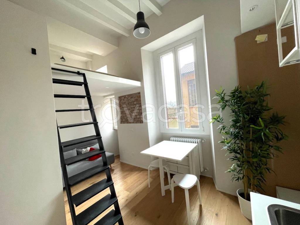 appartamento in affitto a Milano