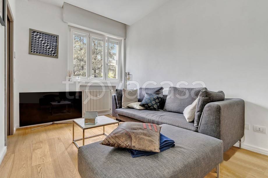 appartamento in affitto a Milano in zona Isola