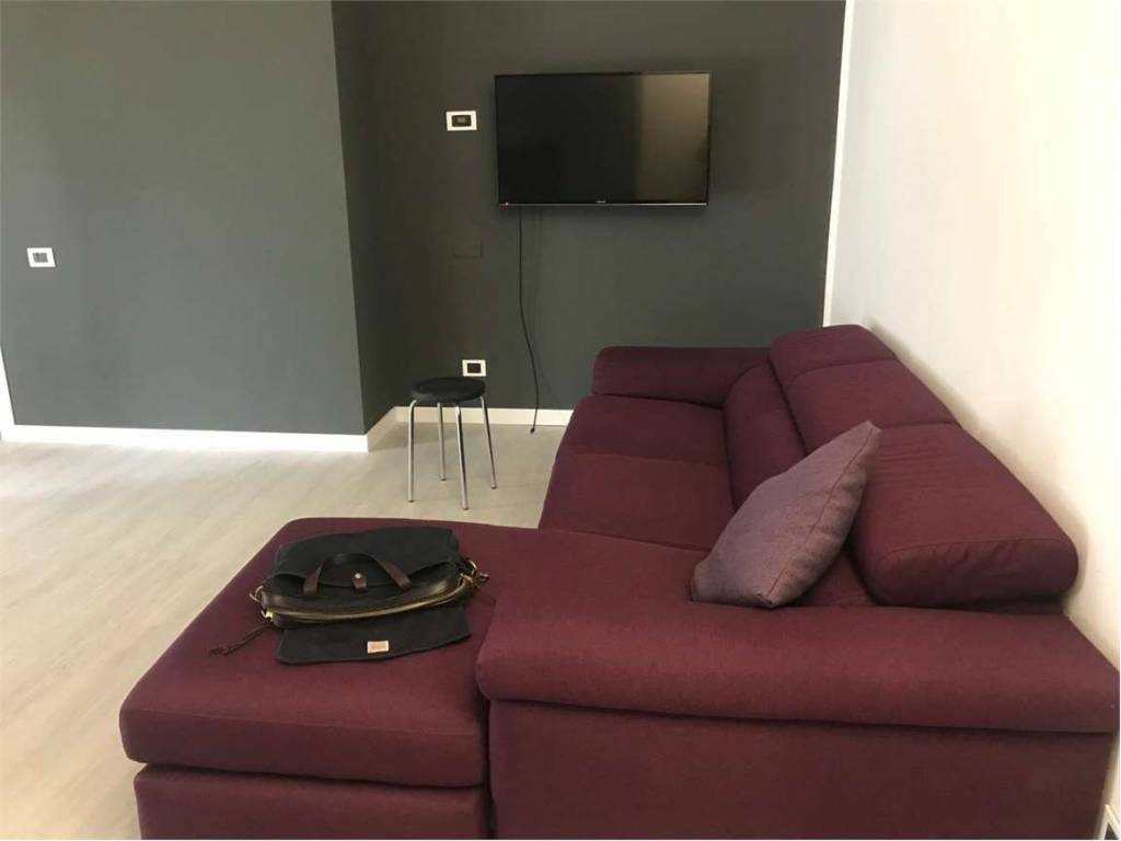 appartamento in affitto a Milano in zona Famagosta