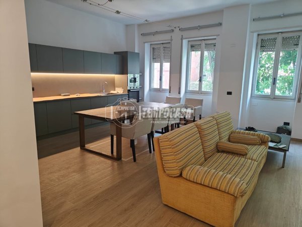 appartamento in affitto a Milano in zona Lorenteggio