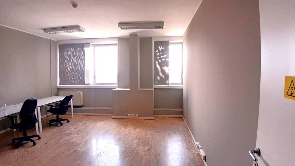 ufficio in affitto a Milano in zona Famagosta