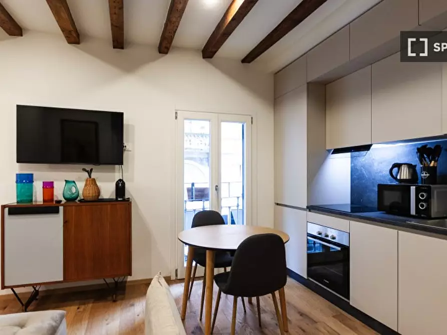 appartamento in affitto a Milano in zona XXII Marzo