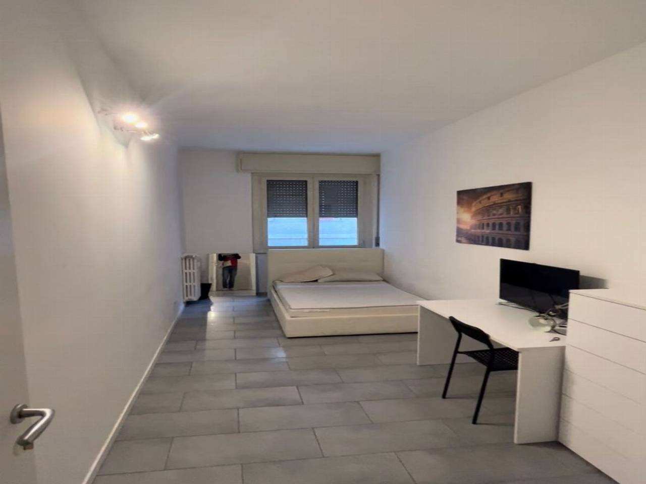 negozio in affitto a Milano in zona Centro Direzionale