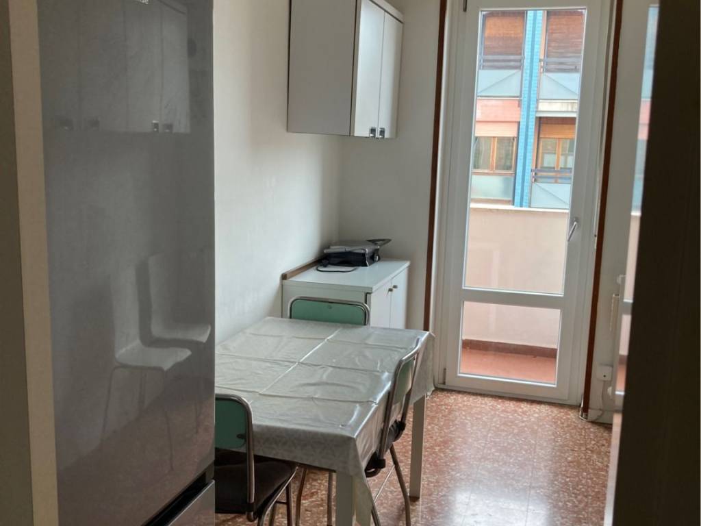 appartamento in affitto a Milano in zona Piazzale Lodi