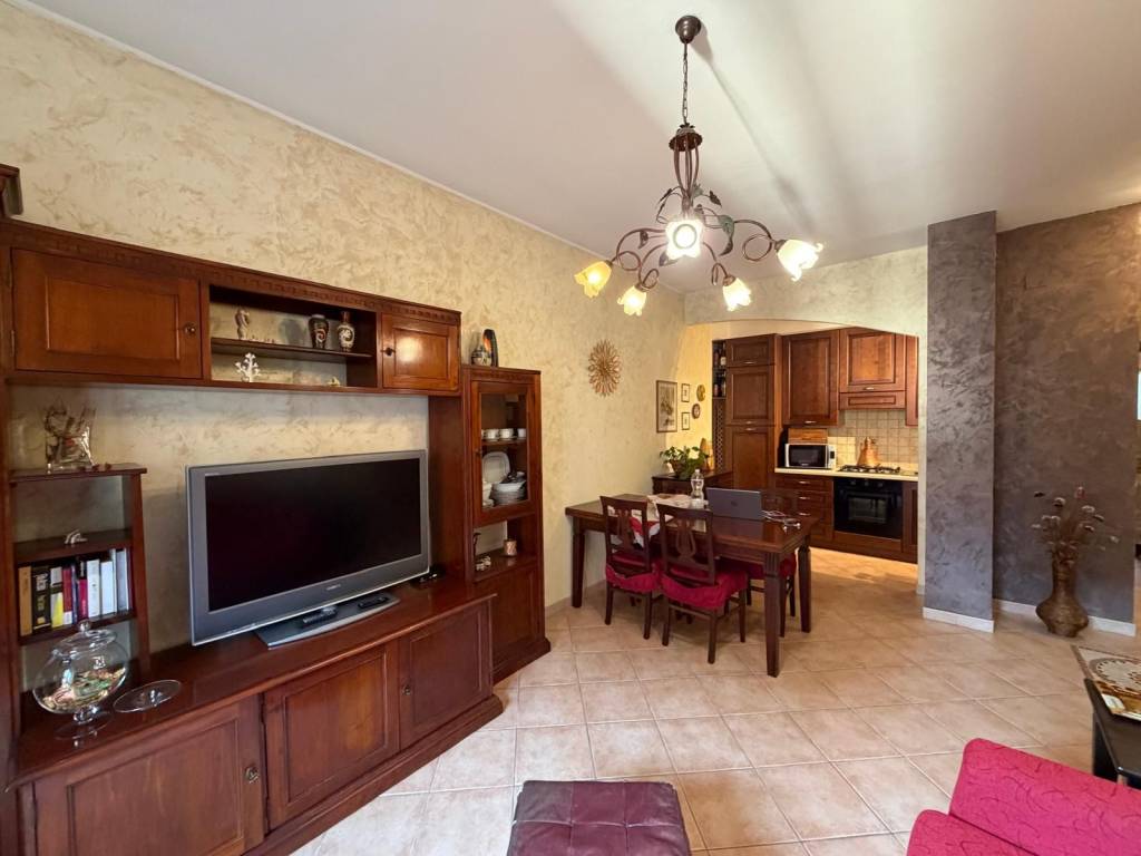 appartamento in affitto a Milano in zona Vigentino