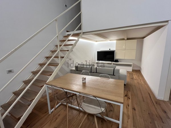 appartamento in affitto a Milano in zona Centro Direzionale