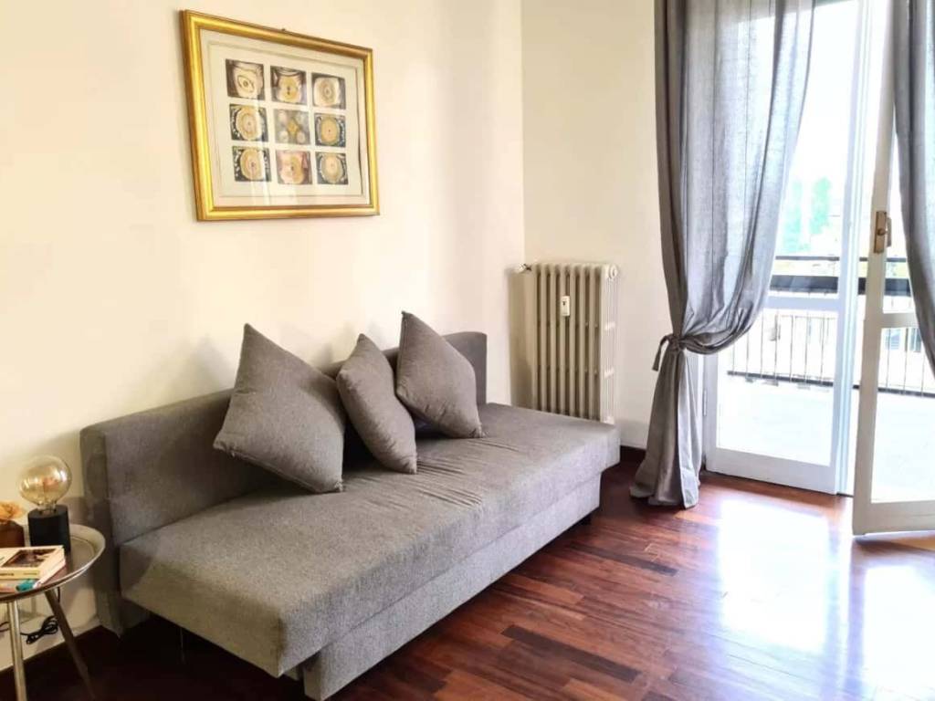 appartamento in affitto a Milano in zona Famagosta