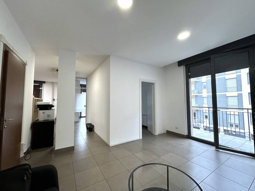 ufficio in affitto a Milano in zona Adriano