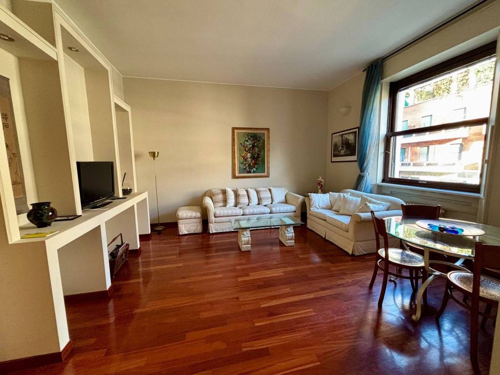 appartamento in affitto a Milano in zona Centro Direzionale