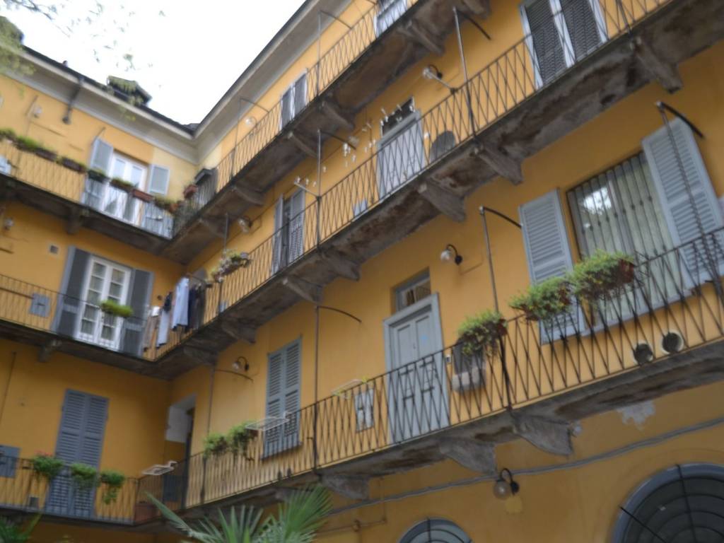 appartamento in affitto a Milano in zona Sant'Ambrogio