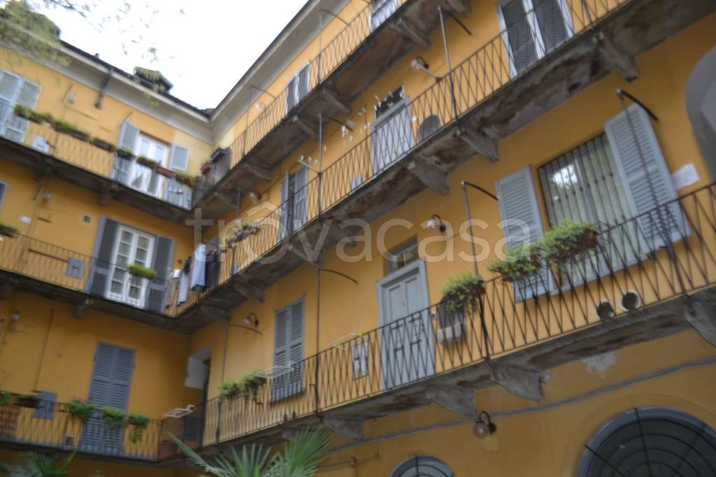 appartamento in affitto a Milano in zona Sant'Ambrogio