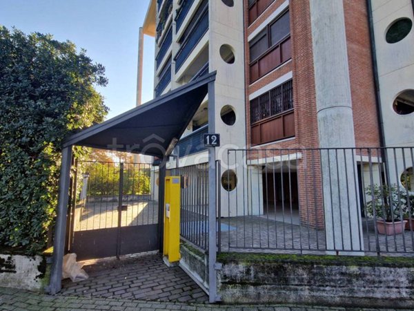 appartamento in affitto a Milano in zona Gallaratese