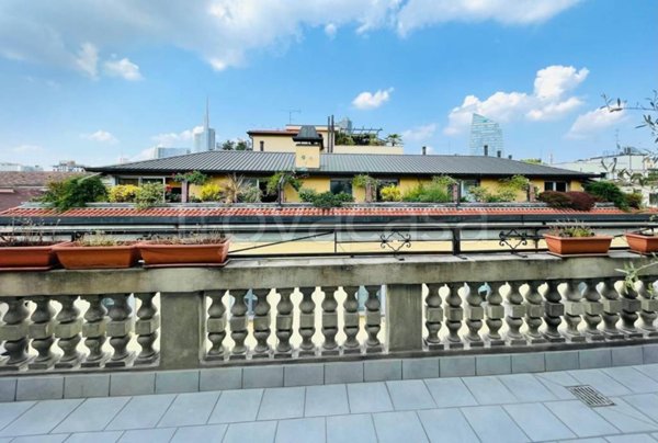 appartamento in affitto a Milano in zona Porta Nuova