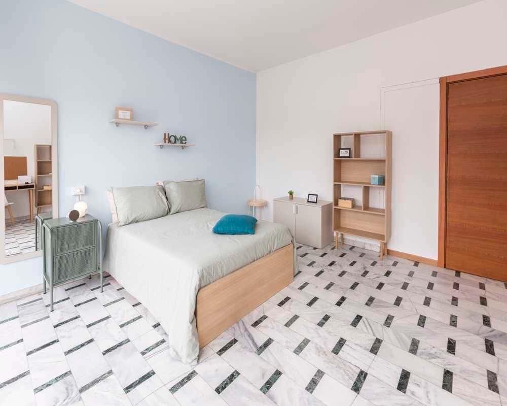 negozio in affitto a Milano in zona Porta Genova