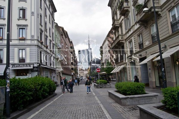 negozio in affitto a Milano in zona Brera
