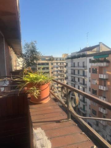 appartamento in affitto a Milano in zona Centro Direzionale