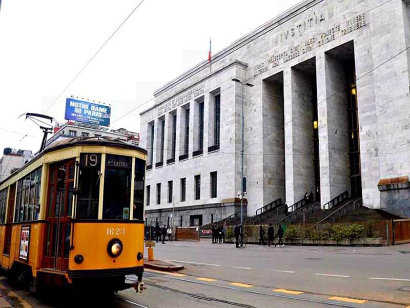 locale commerciale in affitto a Milano in zona Guastalla