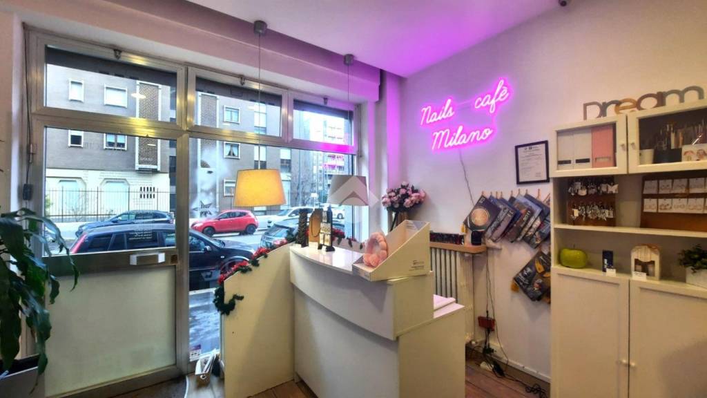 negozio in affitto a Milano in zona Lambrate