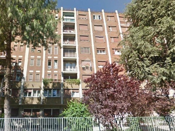 appartamento in affitto a Milano in zona Famagosta