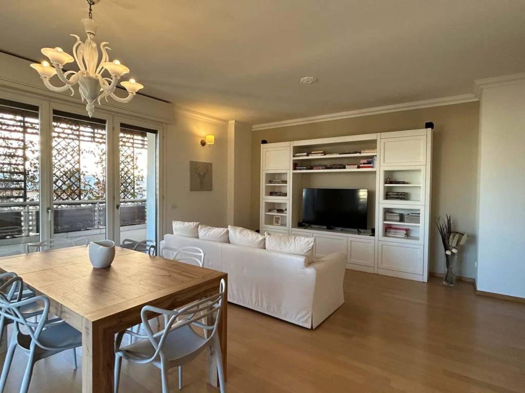 appartamento in affitto a Milano in zona Isola