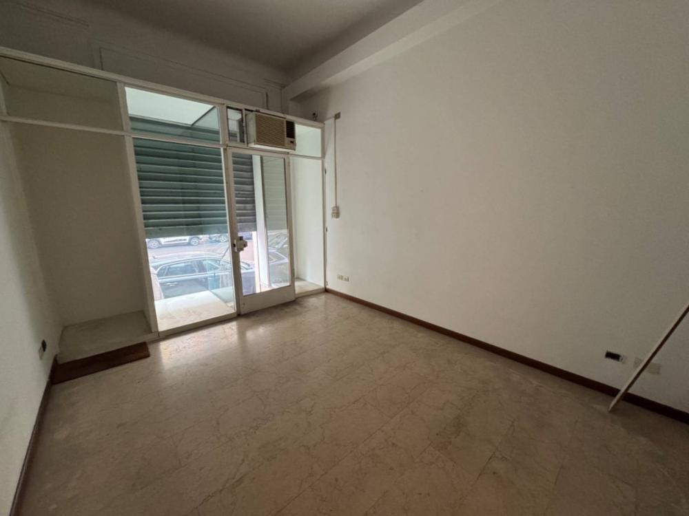 negozio in affitto a Milano in zona Cadorna