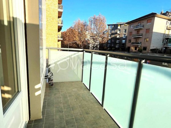 appartamento in affitto a Milano in zona Lorenteggio